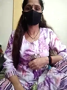 Snapshot of priyancyfun chatting on March 2025 09:24:02 AM priyancyfun online show from March 2025 09:24:02 AM