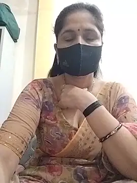 Snapshot of priyancyfun chatting on May 2026 01:00:01 AM priyancyfun online show from May 2026 01:00:01 AM