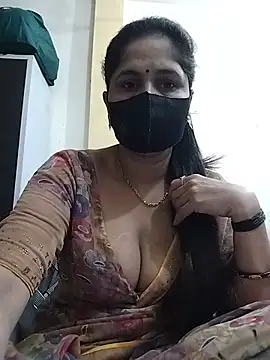 Snapshot of priyancyfun chatting on May 2026 01:43:02 AM priyancyfun online show from May 2026 01:43:02 AM
