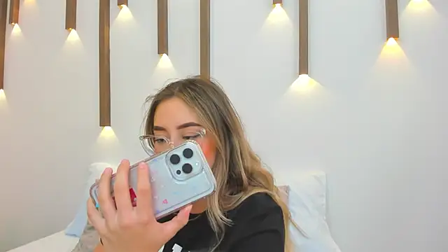 antonella cutie  online show from February 2025 04:10:01 PM