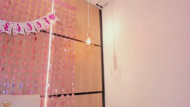 ashlyn parker online show from February 2026 07:54:02 PM