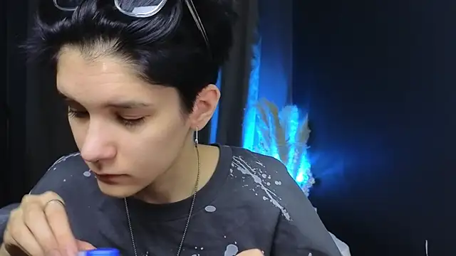 Snapshot of Hyeon_Jin chatting on March 2025 10:48:01 AM Hyeon Jin online show from March 2025 10:48:01 AM