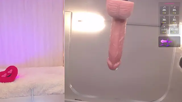 Snapshot of TylerBloom chatting on April 2026 02:44:01 PM TylerBloom online show from April 2026 02:44:01 PM