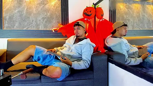 EnriquevillaF online show from October 2025 12:25:01 PM