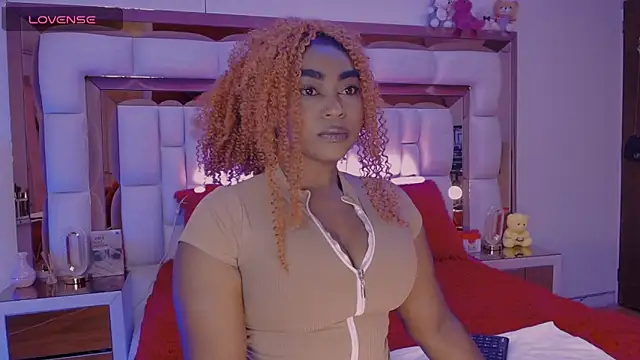 Snapshot of Aliana_Ross chatting on September 2025 08:17:01 AM Aliana Ross online show from September 2025 08:17:01 AM