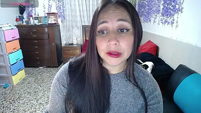 Snapshot of maryrose_03 chatting on February 2025 08:35:02 PM maryrose 03 online show from February 2025 08:35:02 PM