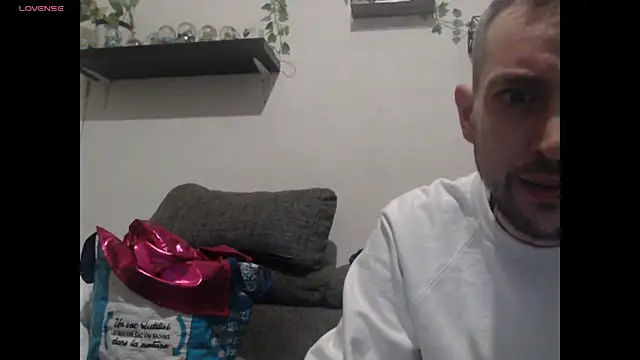 Snapshot of wawarruis chatting on March 2025 10:43:01 PM wawarruis online show from March 2025 10:43:01 PM