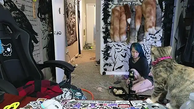 trashbrat online show from November 2025 06:23:01 AM