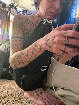 trashbrat online show from April 2026 04:48:02 PM