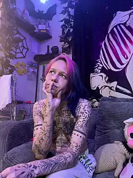 trashbrat online show from April 2026 02:27:02 AM