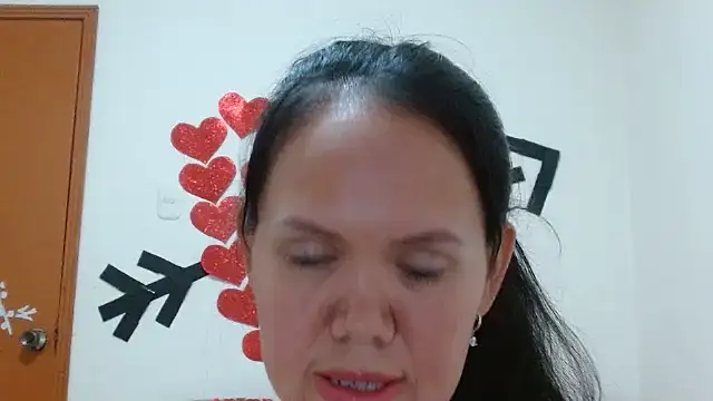 Snapshot of marilynbeautifullyhairy chatting on February 2025 11:10:02 PM marilynbeautifullyhairy online show from February 2025 11:10:02 PM