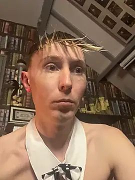 Slytherin-Boy009 online show from January 2025 08:50:01 PM