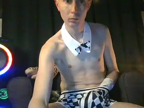 Slytherin-Boy009 online show from January 2025 08:31:02 PM
