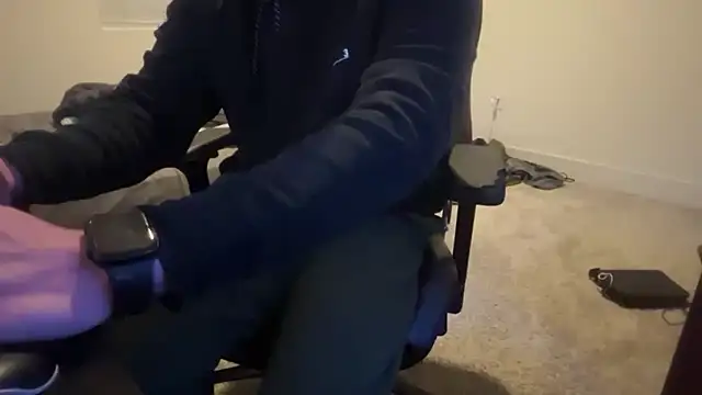 zadddy781 online show from December 2025 02:05:01 AM