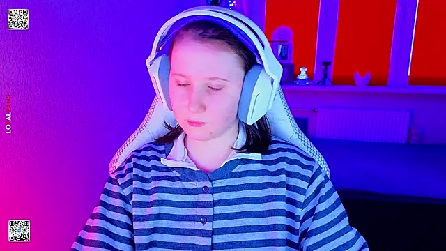 mon lola online show from January 2026 01:39:01 PM