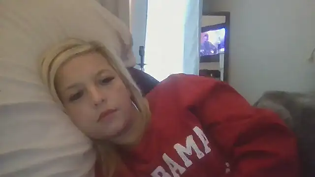 Snapshot of JennaLynn785 chatting on January 2025 10:30:02 PM JennaLynn785 online show from January 2025 10:30:02 PM