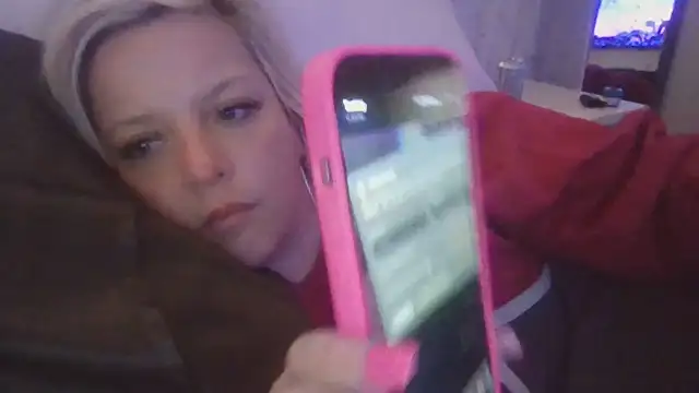 Snapshot of JennaLynn785 chatting on January 2025 05:59:02 AM JennaLynn785 online show from January 2025 05:59:02 AM