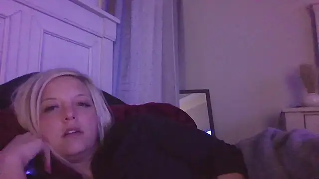 Snapshot of JennaLynn785 chatting on January 2025 02:39:01 AM JennaLynn785 online show from January 2025 02:39:01 AM
