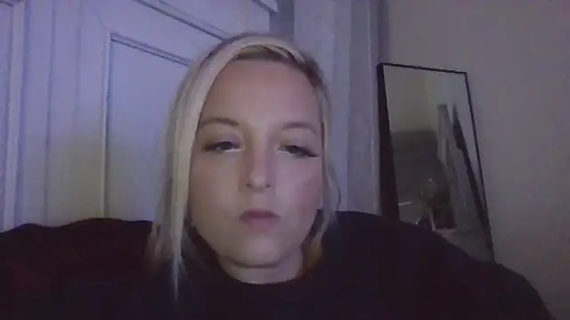 Snapshot of JennaLynn785 chatting on January 2025 02:11:01 AM JennaLynn785 online show from January 2025 02:11:01 AM