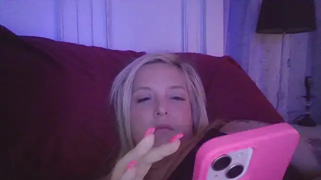 Snapshot of JennaLynn785 chatting on February 2025 04:04:01 AM JennaLynn785 online show from February 2025 04:04:01 AM