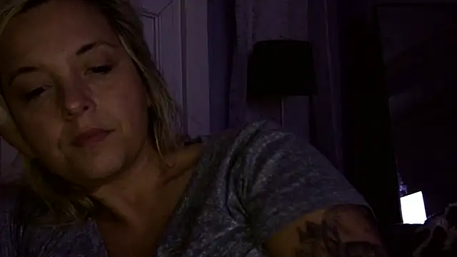 Snapshot of JennaLynn785 chatting on February 2025 12:10:02 AM JennaLynn785 online show from February 2025 12:10:02 AM