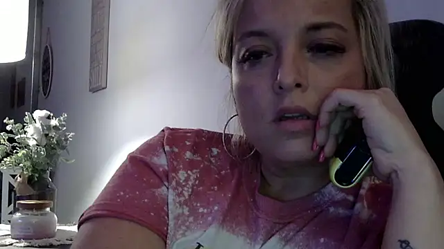 Snapshot of JennaLynn785 chatting on February 2025 09:21:02 AM JennaLynn785 online show from February 2025 09:21:02 AM