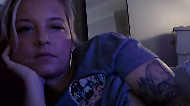 Snapshot of JennaLynn785 chatting on February 2025 07:39:02 AM JennaLynn785 online show from February 2025 07:39:02 AM