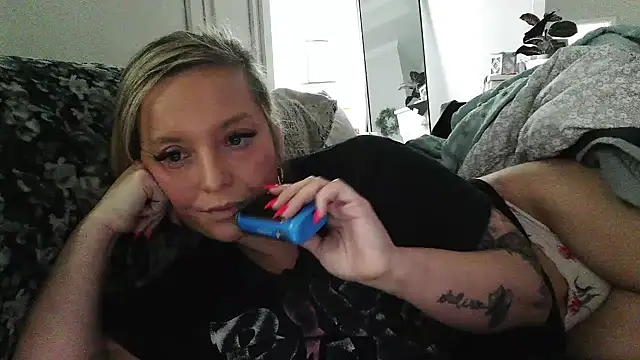 Snapshot of JennaLynn785 chatting on October 2025 04:16:02 PM JennaLynn785 online show from October 2025 04:16:02 PM
