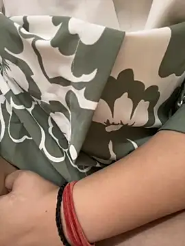 Red-Magic-25 online show from October 2025 07:05:02 AM