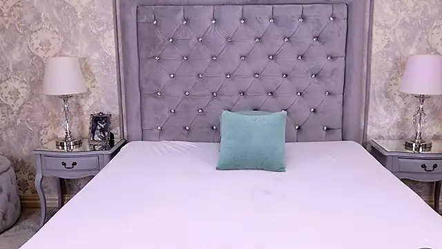 LexiRiley online show from October 2025 06:28:02 AM