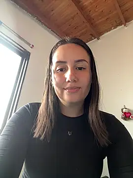 Snapshot of Jullya_x chatting on June 2026 08:31:02 PM Jullya x online show from June 2026 08:31:02 PM