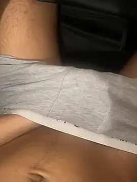 Snapshot of mdnn77 chatting on February 2025 04:01:02 PM mdnn77 online show from February 2025 04:01:02 PM