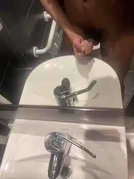 Snapshot of mdnn77 chatting on December 2025 02:42:02 AM mdnn77 online show from December 2025 02:42:02 AM