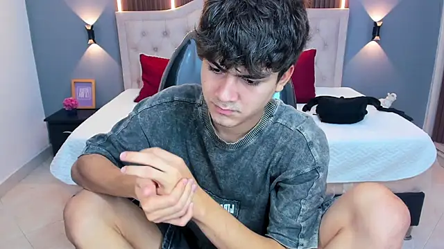 Tommy18   online show from March 2026 03:45:02 AM