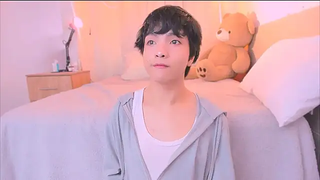 Snapshot of AllanYong18 chatting on October 2025 12:52:02 PM AllanYong18 online show from October 2025 12:52:02 PM