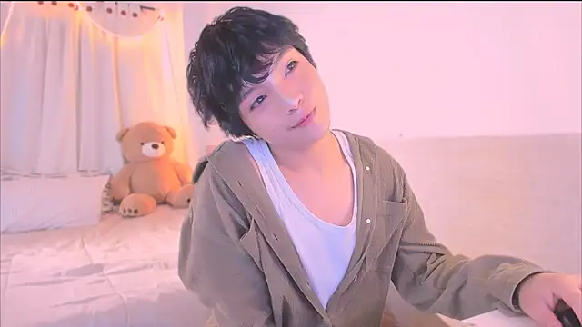 Snapshot of AllanYong18 chatting on November 2025 12:38:01 PM AllanYong18 online show from November 2025 12:38:01 PM