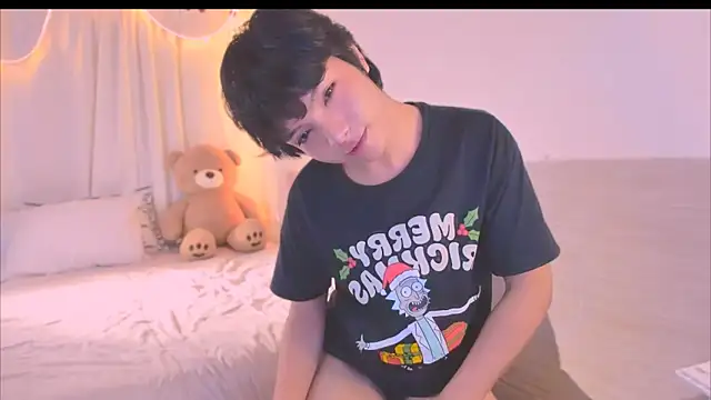 Snapshot of AllanYong18 chatting on November 2025 02:00:01 PM AllanYong18 online show from November 2025 02:00:01 PM