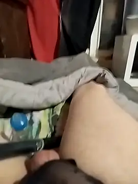 Snapshot of ludov17 chatting on February 2025 01:25:02 AM ludov17 online show from February 2025 01:25:02 AM