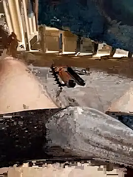 Snapshot of ludov17 chatting on December 2025 08:35:01 PM ludov17 online show from December 2025 08:35:01 PM