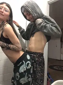 Snapshot of NubeZea chatting on January 2025 04:25:02 AM NubeZea online show from January 2025 04:25:02 AM