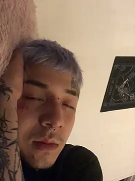 Snapshot of NubeZea chatting on January 2025 06:35:02 AM NubeZea online show from January 2025 06:35:02 AM