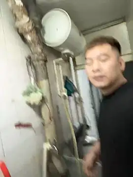 zxb757369 online show from February 2025 10:00:02 PM