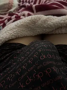 Snapshot of BCFZD chatting on November 2025 01:15:01 AM BCFZD online show from November 2025 01:15:01 AM