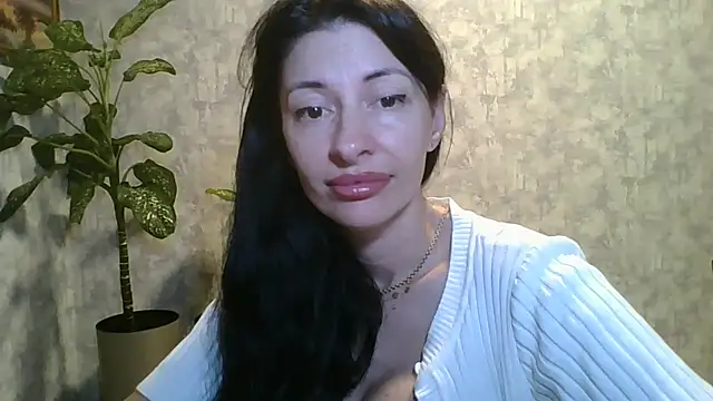 LissaBlossom online show from June 2026 02:33:01 PM