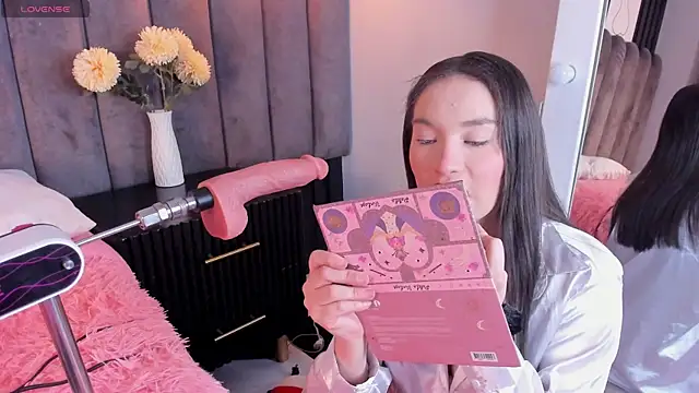 Snapshot of chelsea_bolton_ chatting on October 2025 01:00:01 PM chelsea bolton online show from October 2025 01:00:01 PM