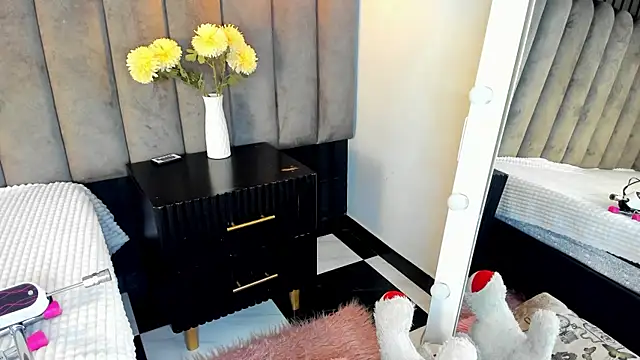 Snapshot of chelsea_bolton_ chatting on November 2025 12:37:01 PM chelsea bolton online show from November 2025 12:37:01 PM