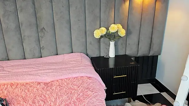 Snapshot of chelsea_bolton_ chatting on November 2025 12:27:02 PM chelsea bolton online show from November 2025 12:27:02 PM