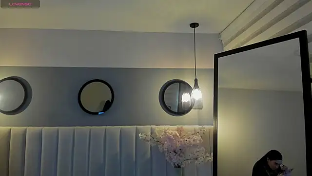 chelsea bolton  online show from March 2026 12:05:02 PM