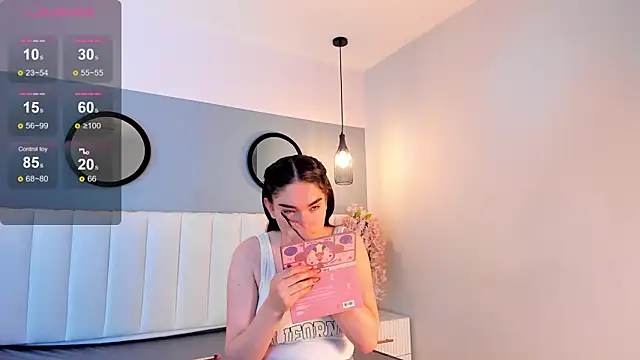 chelsea bolton  online show from April 2026 12:35:01 PM