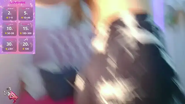 Snapshot of madison_oli chatting on November 2025 04:51:01 PM madison oli online show from November 2025 04:51:01 PM